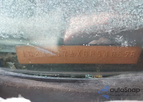 1981 Pontiac Grand Prix из США, поврежденный, VIN 1G2AJ37AXBP540598